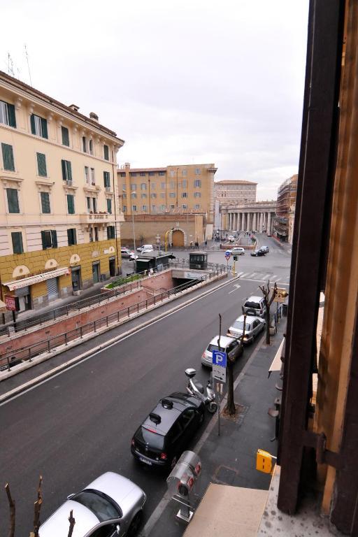 All'Ombra Del Cupolone Hotel Rome Exterior photo