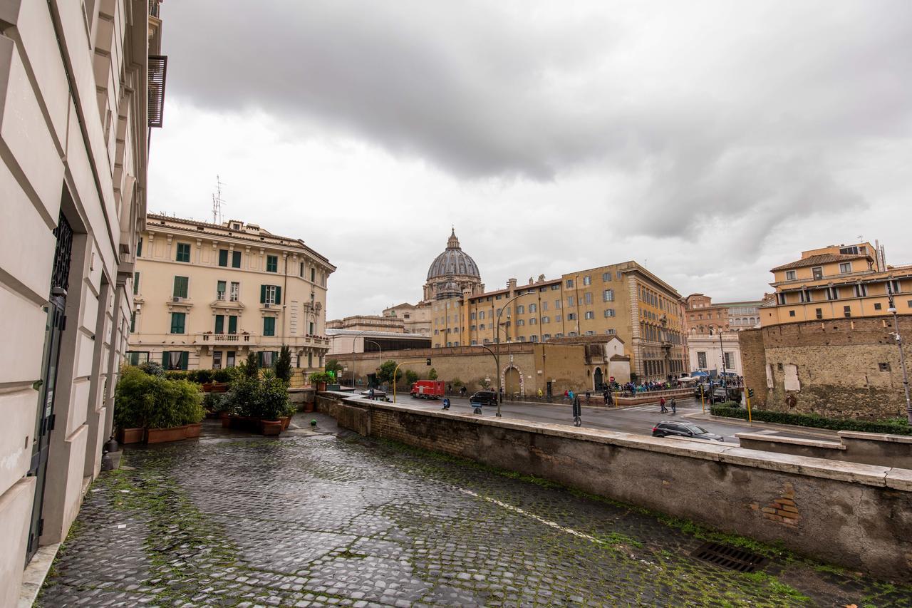 All'Ombra Del Cupolone Hotel Rome Exterior photo